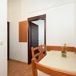 Apartamento Pinjola *