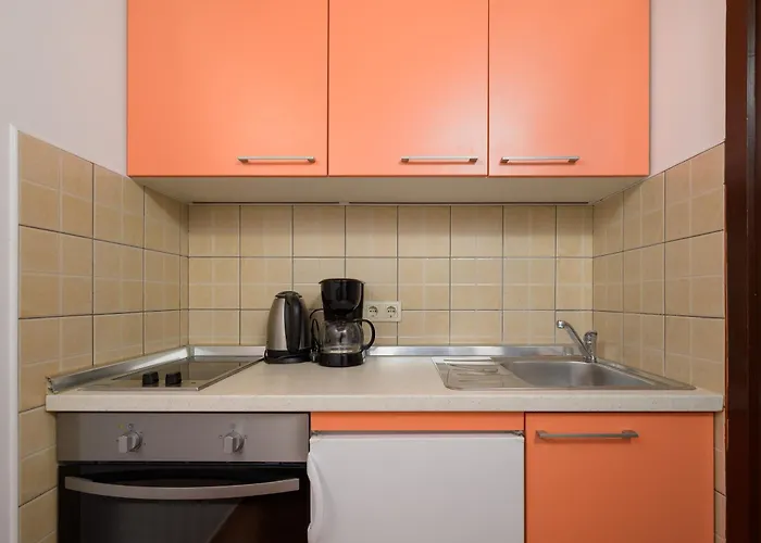 Pinjola Apartament *